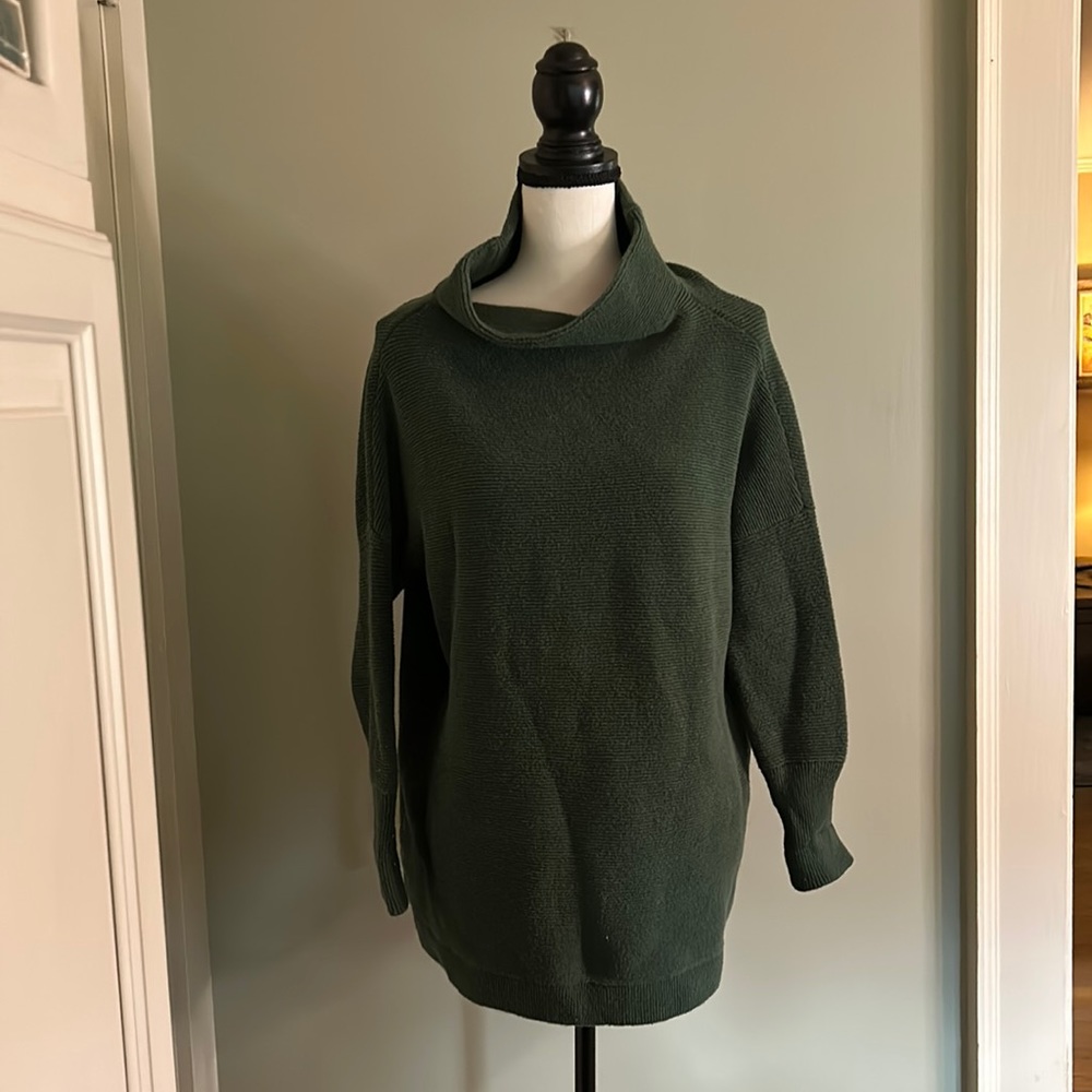 Free People Ottoman Slouchy aged pine tunic top size small